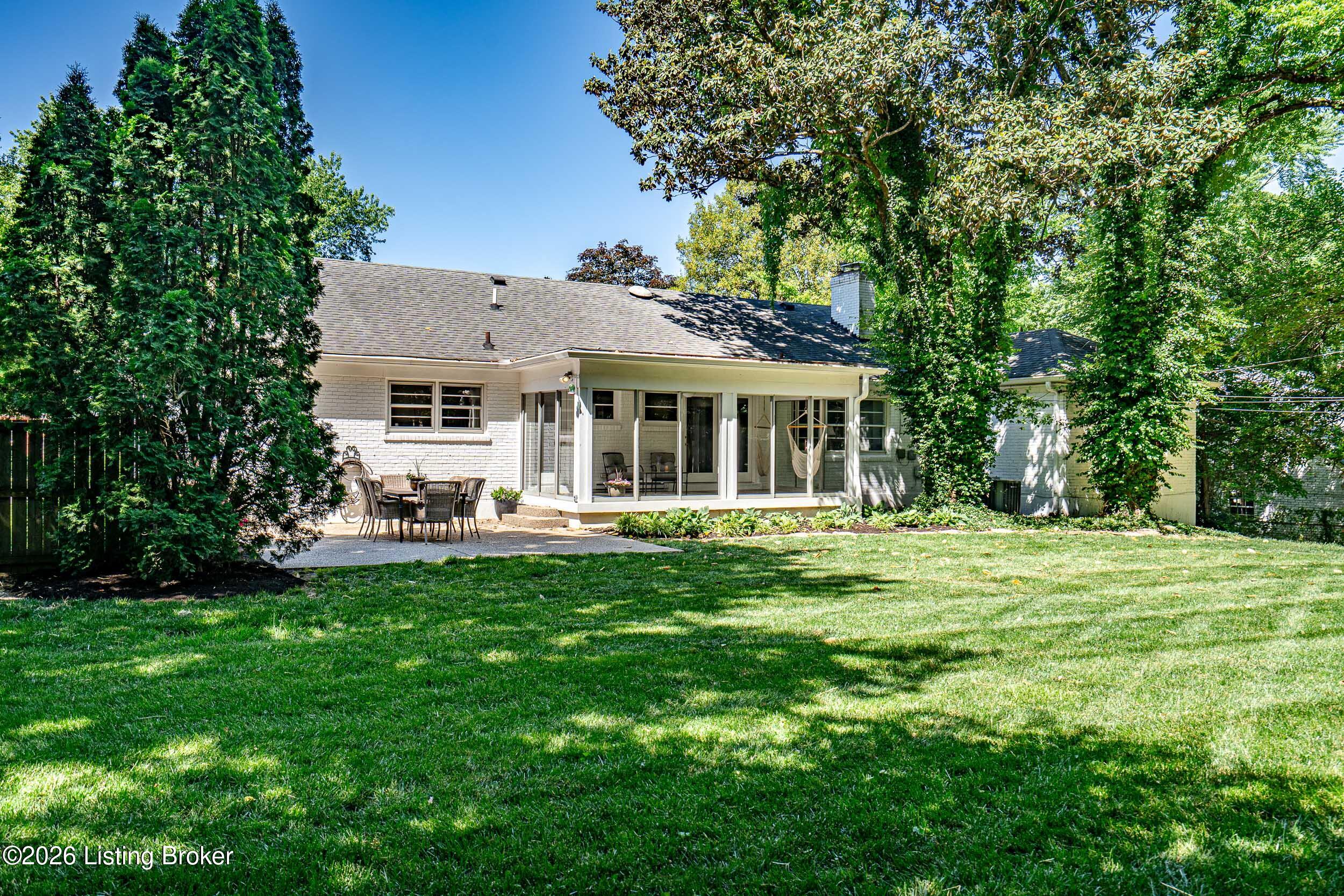 223 Blankenbaker Ln