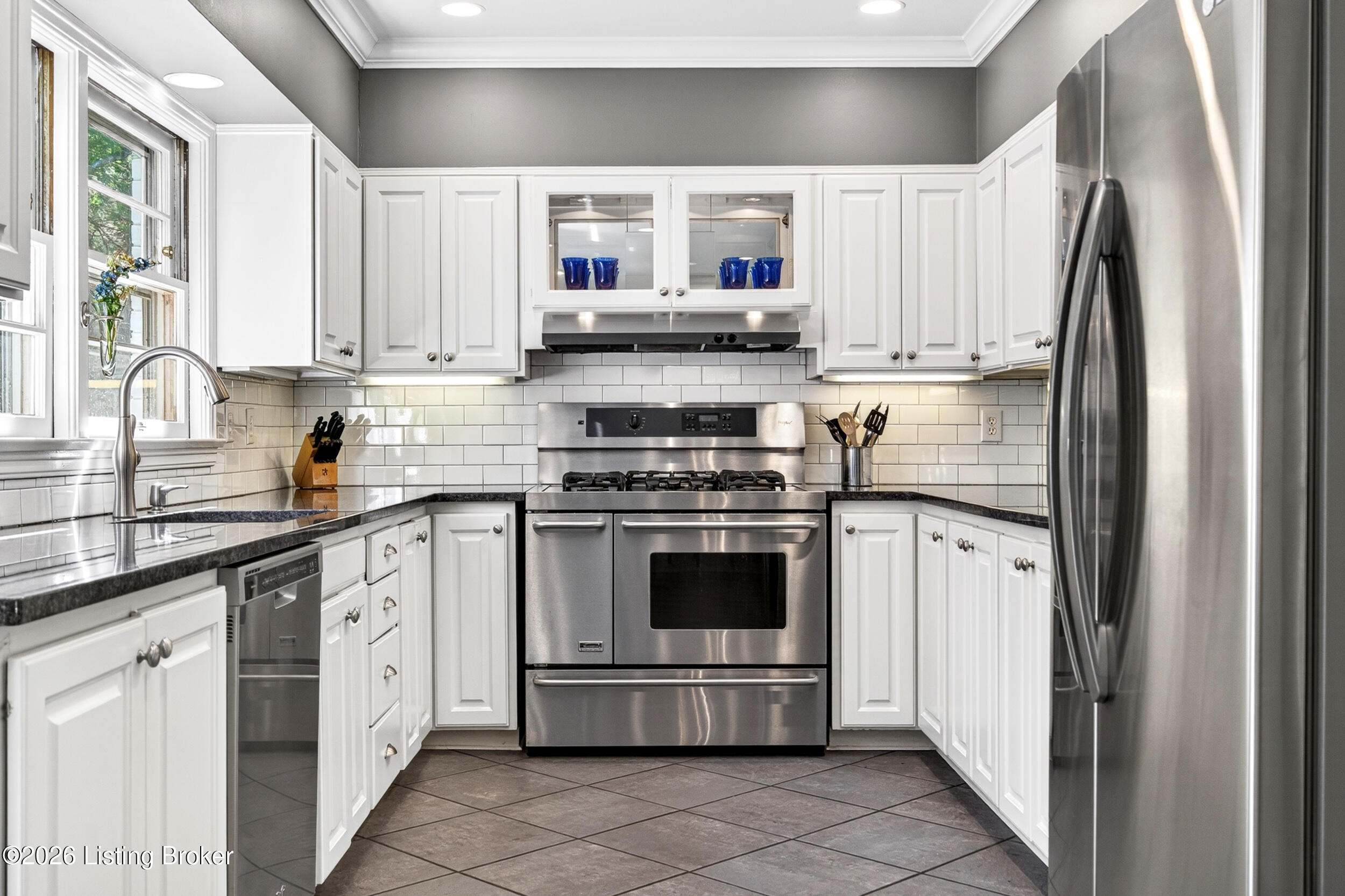 223 Blankenbaker Ln