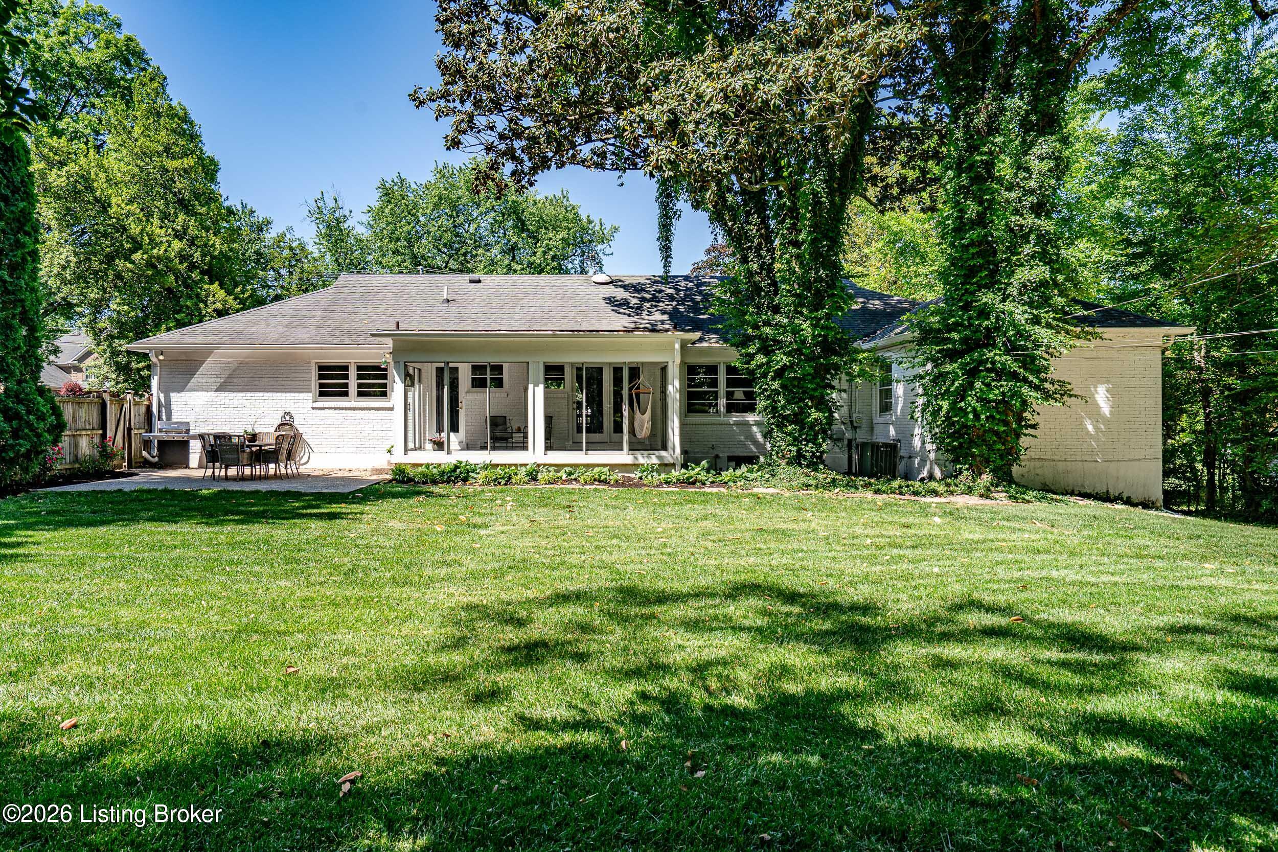 223 Blankenbaker Ln