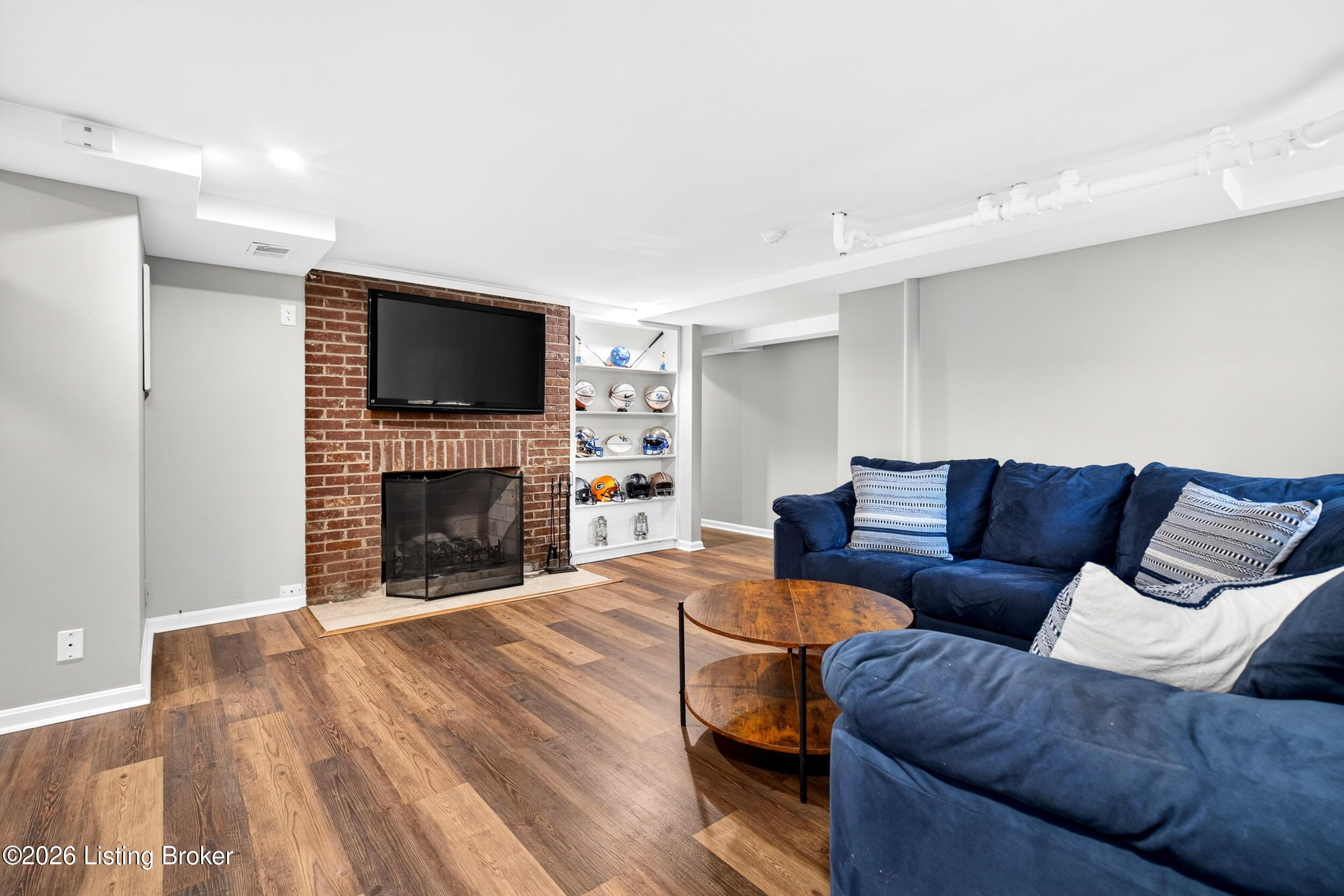 223 Blankenbaker Ln