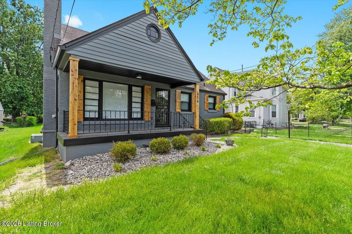 614 Bluegrass Ave