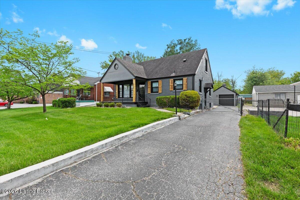 614 Bluegrass Ave
