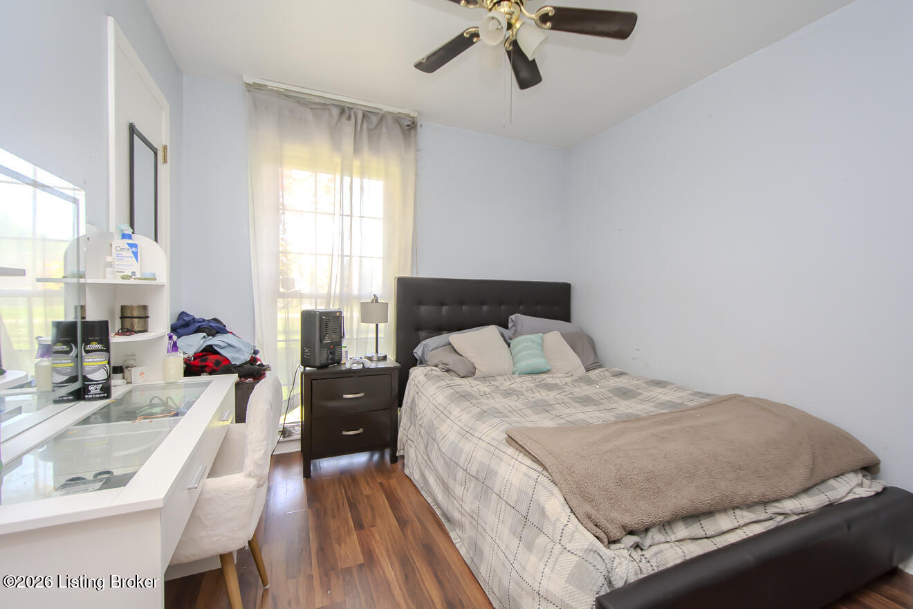 233 N Myers Rd