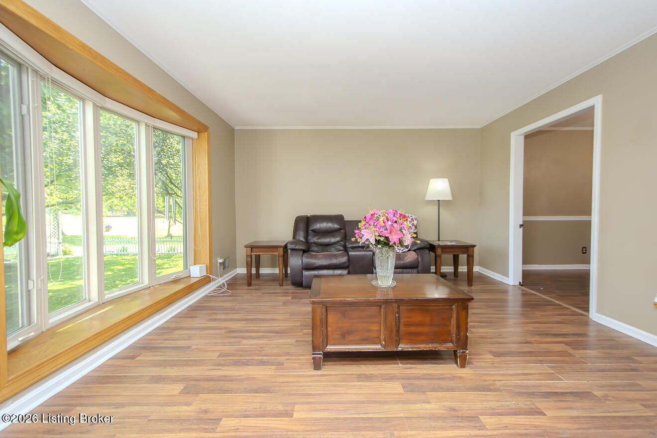 233 N Myers Rd