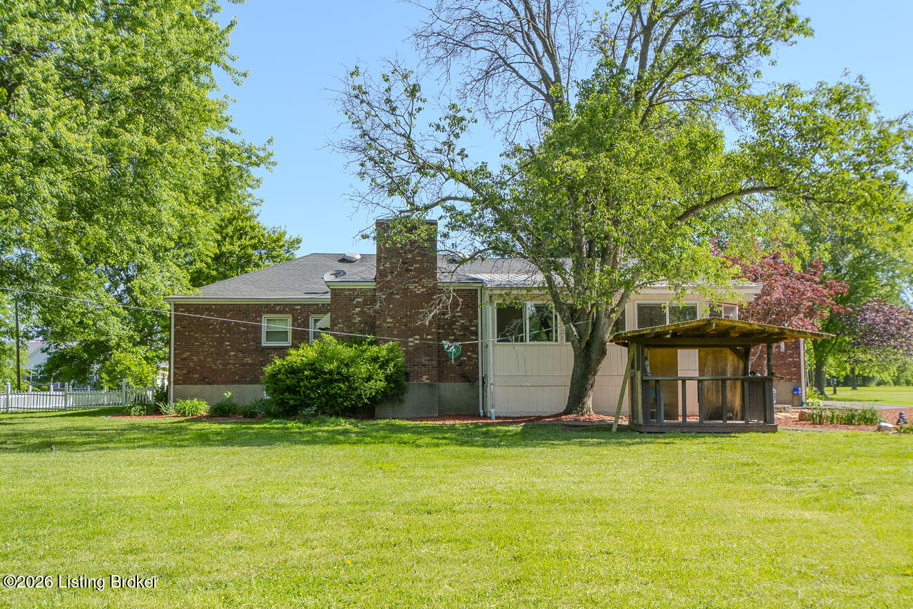 233 N Myers Rd