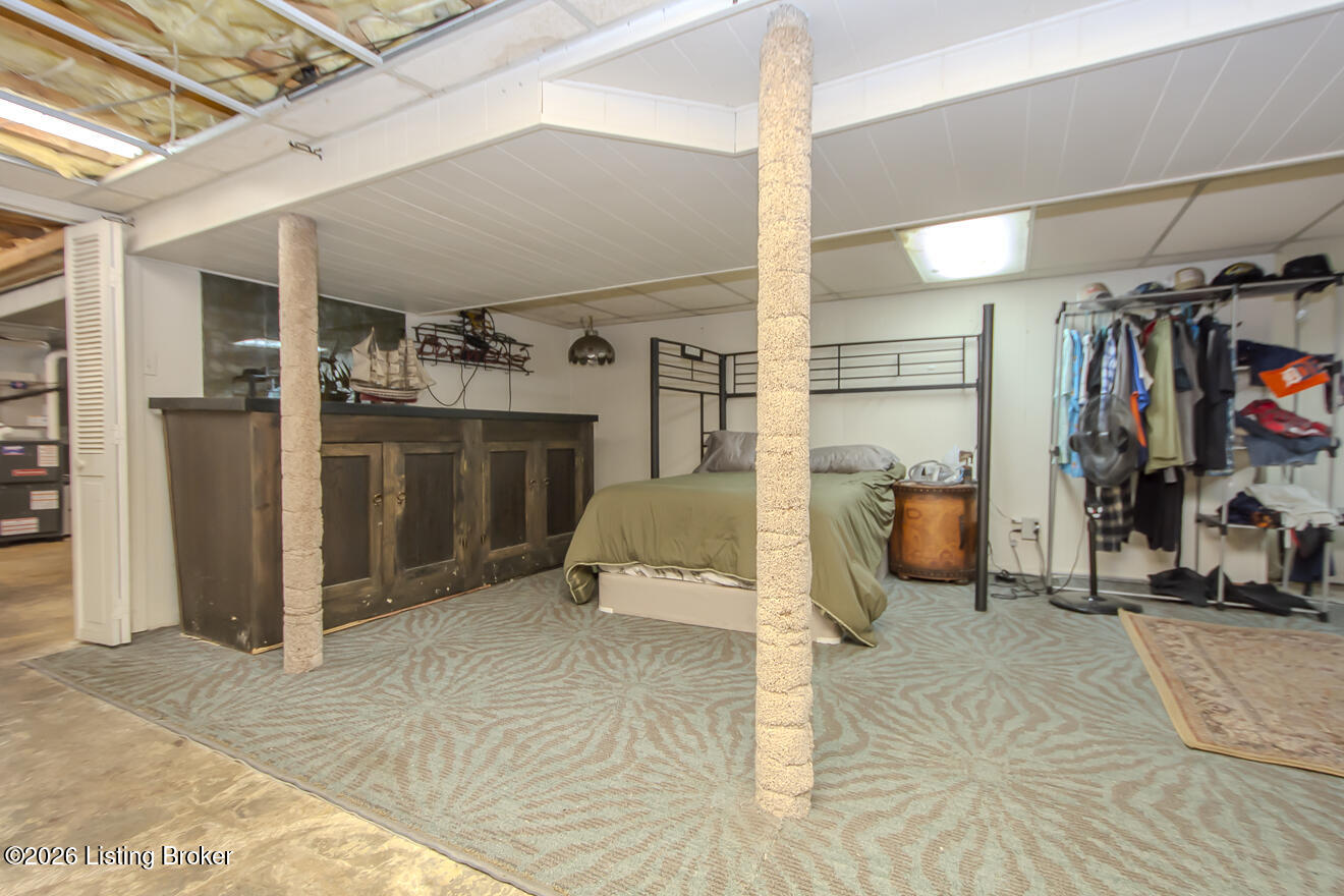 233 N Myers Rd