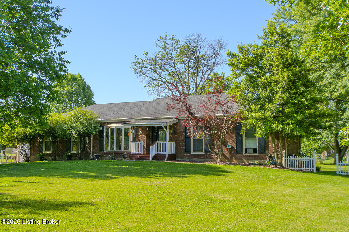 233 N Myers Rd
