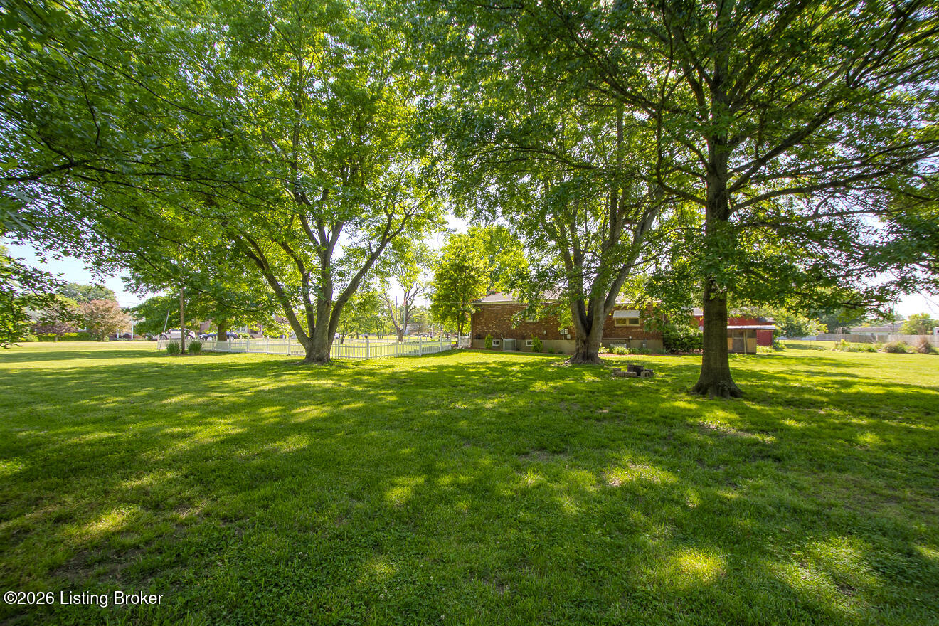 233 N Myers Rd