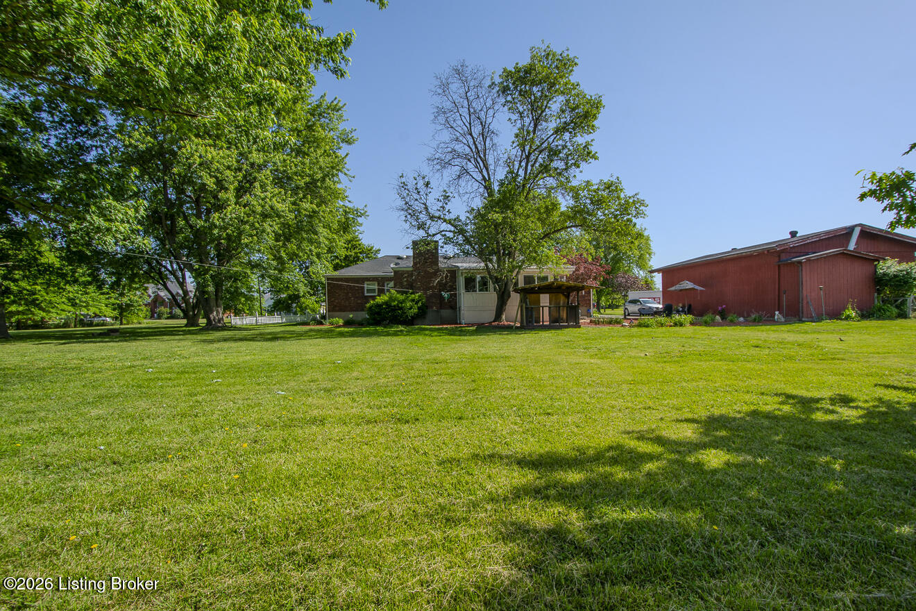 233 N Myers Rd