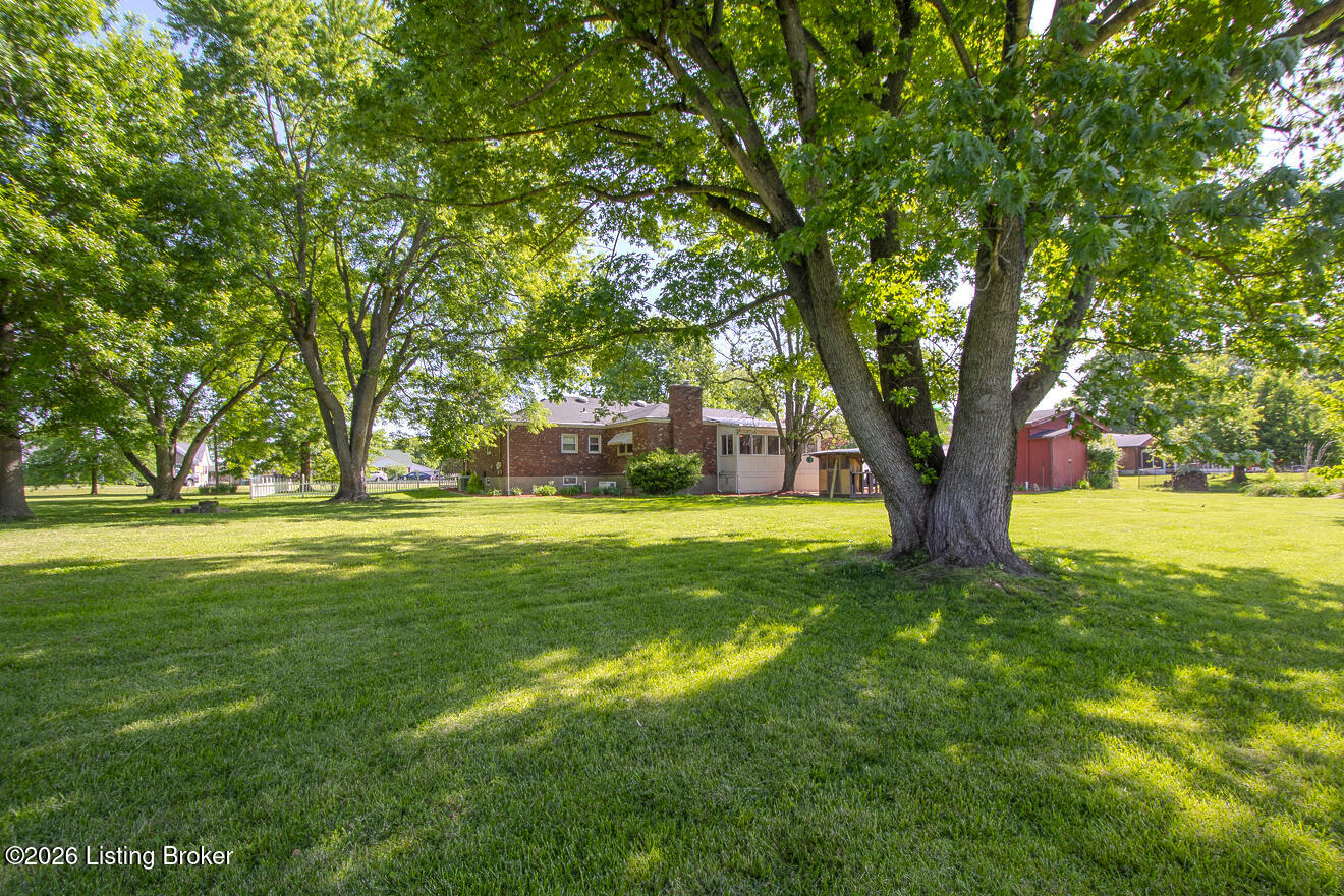 233 N Myers Rd
