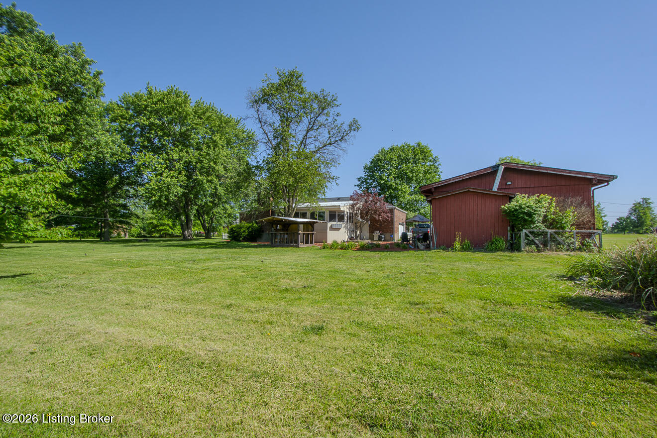 233 N Myers Rd