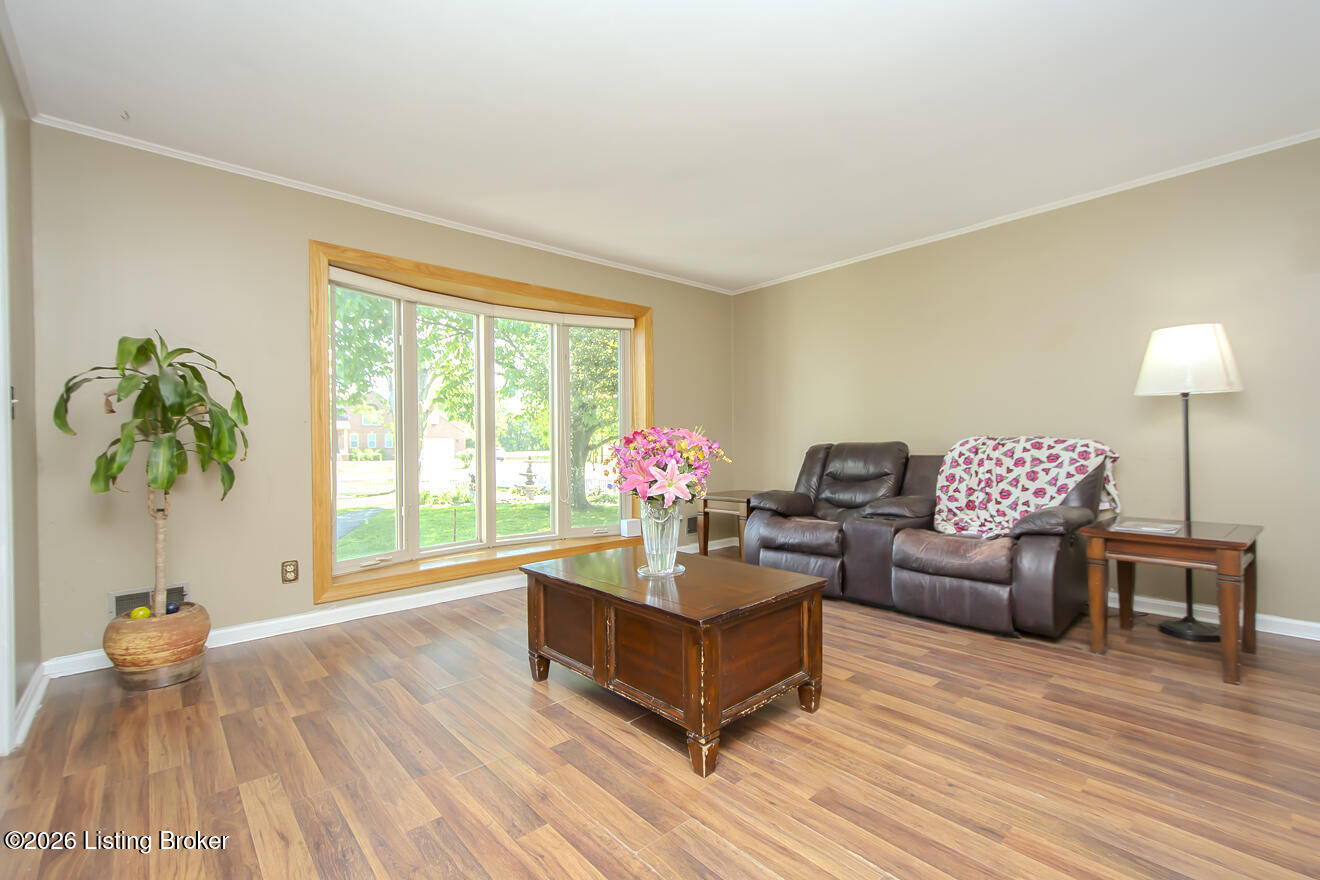 233 N Myers Rd