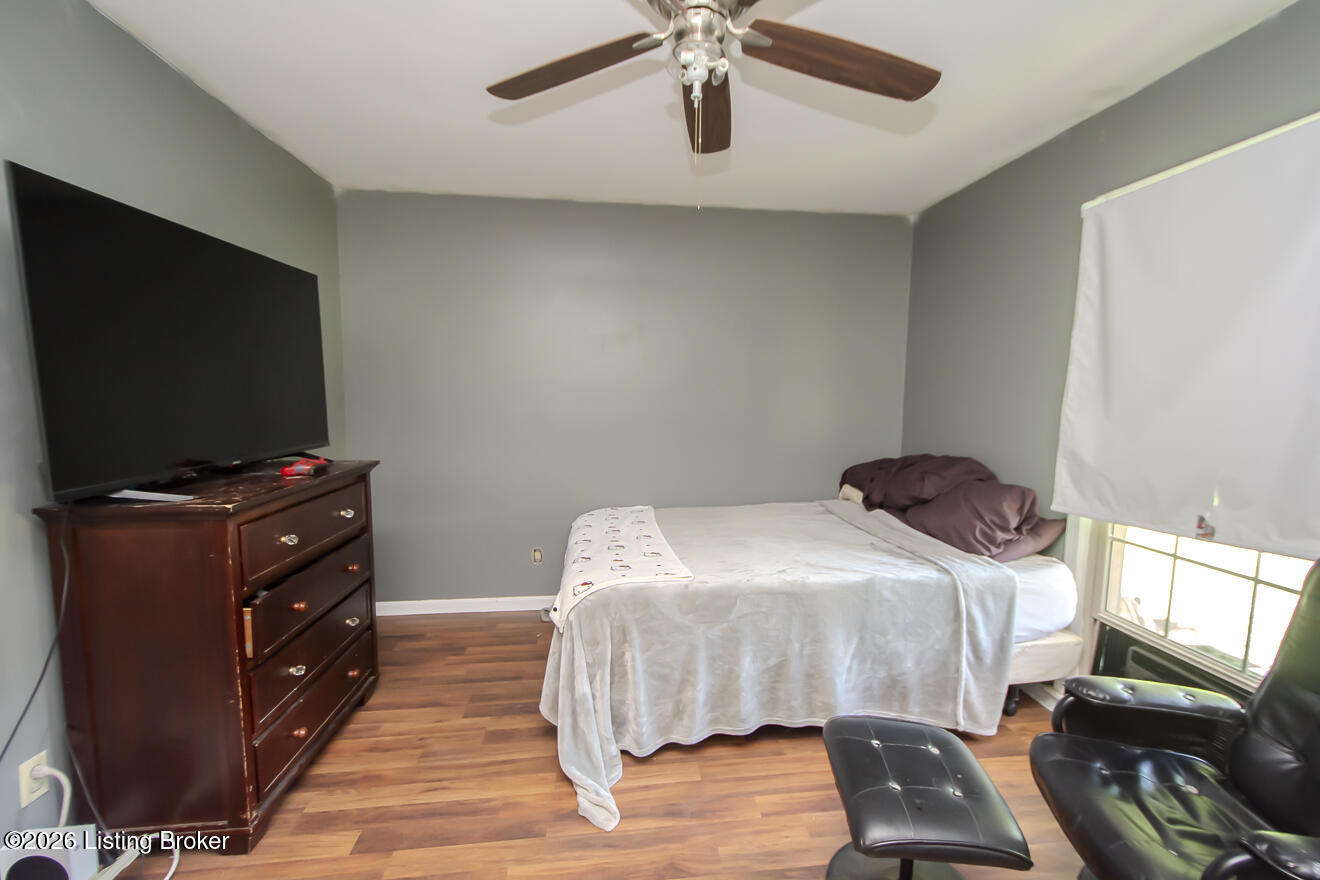233 N Myers Rd