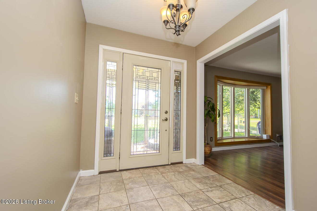 233 N Myers Rd
