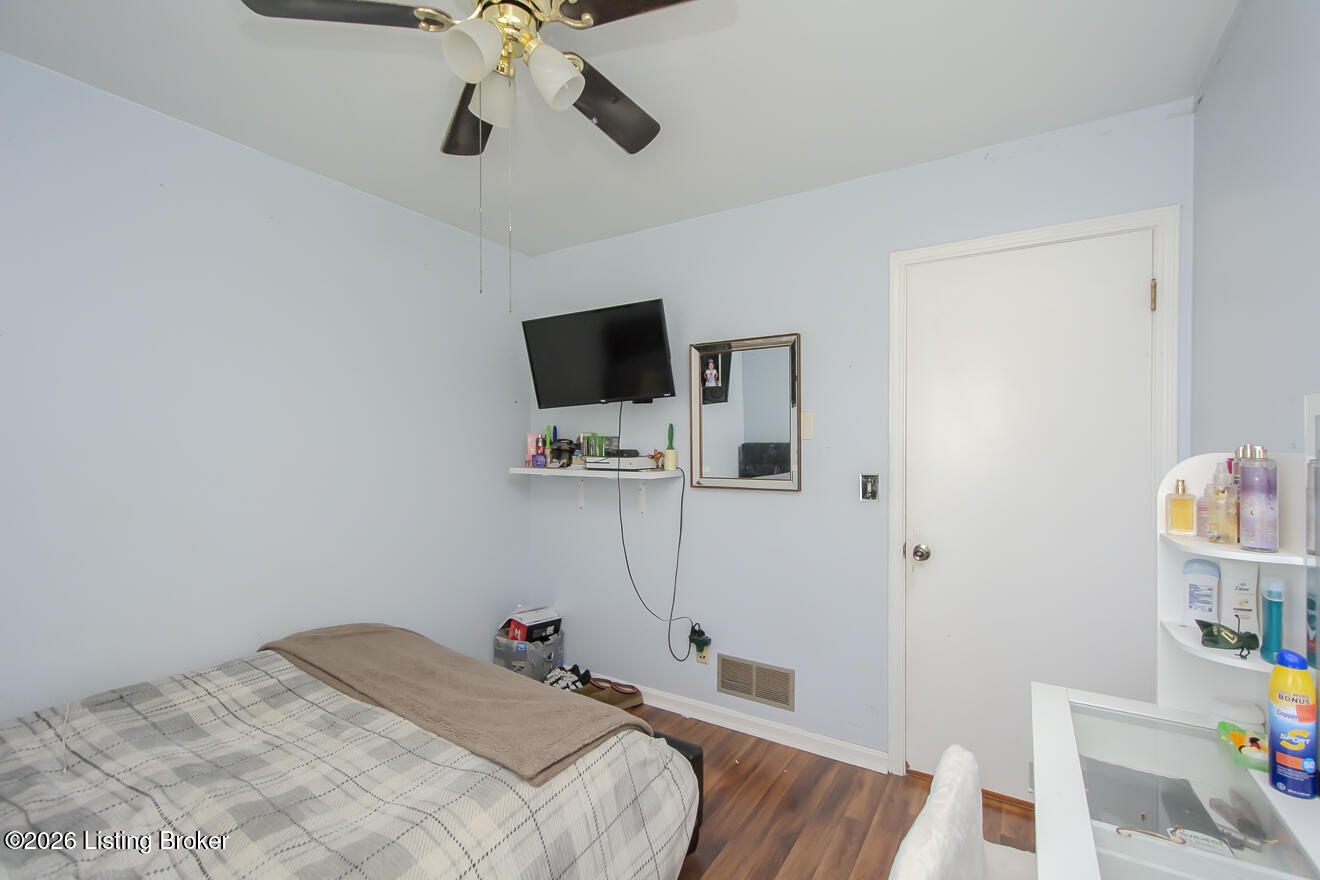 233 N Myers Rd