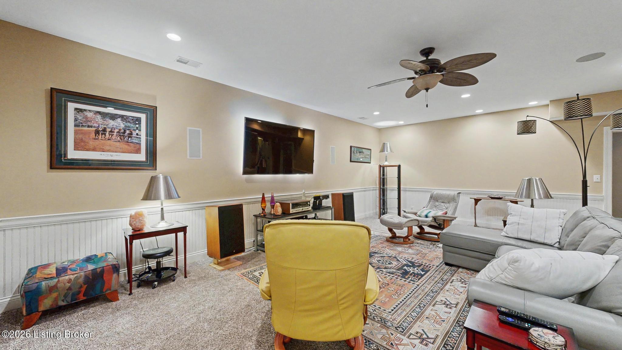 9519 Indian Pipe Ln