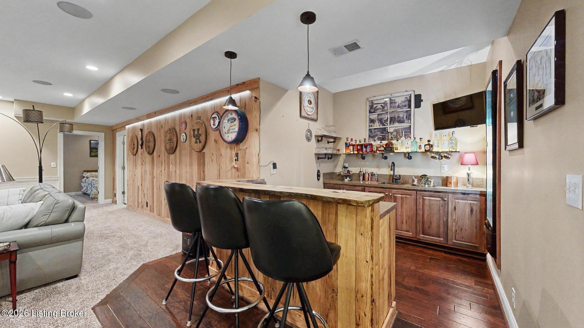 9519 Indian Pipe Ln