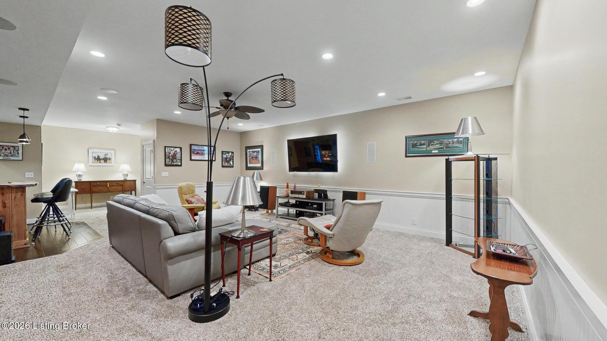 9519 Indian Pipe Ln