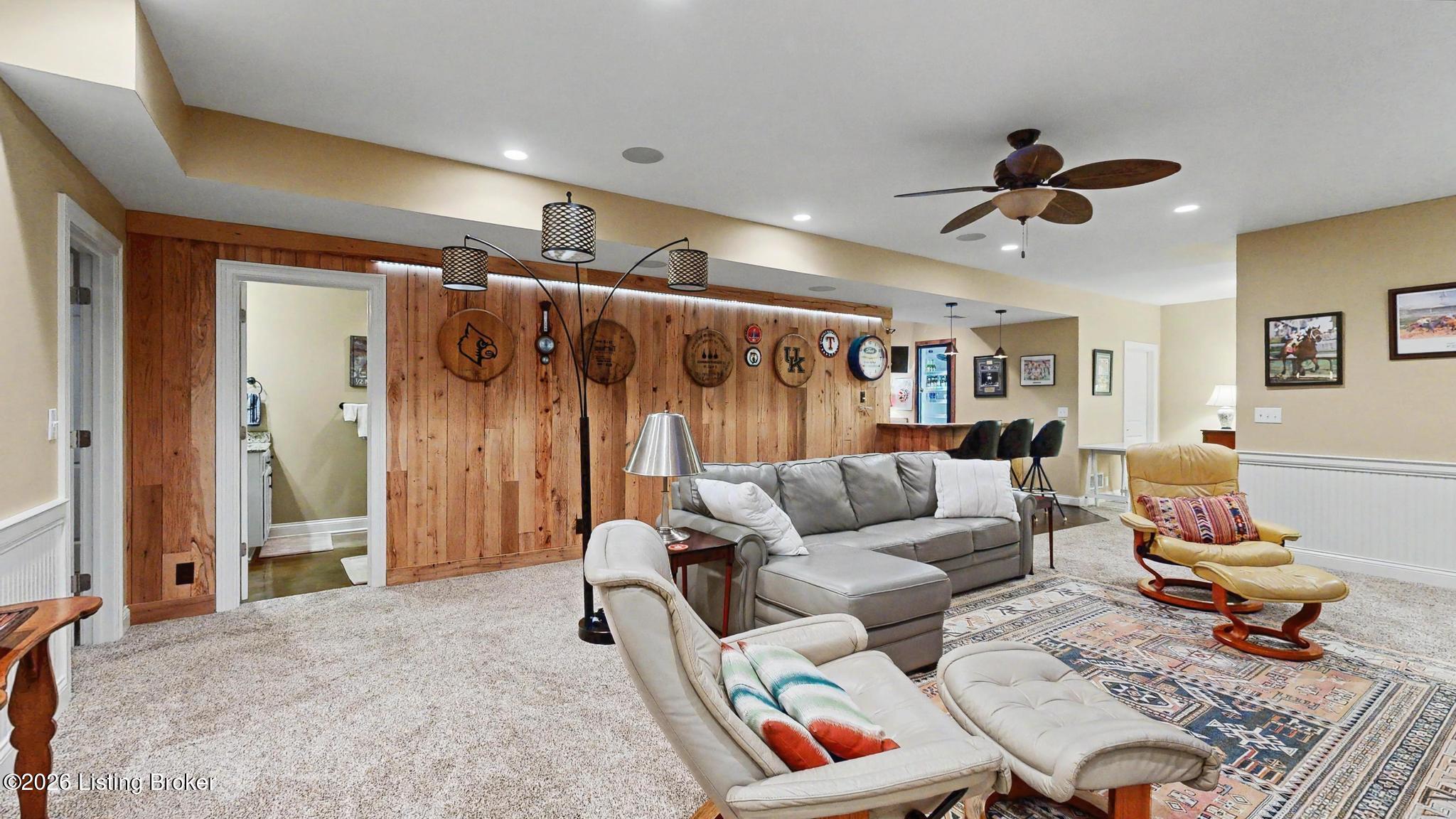 9519 Indian Pipe Ln