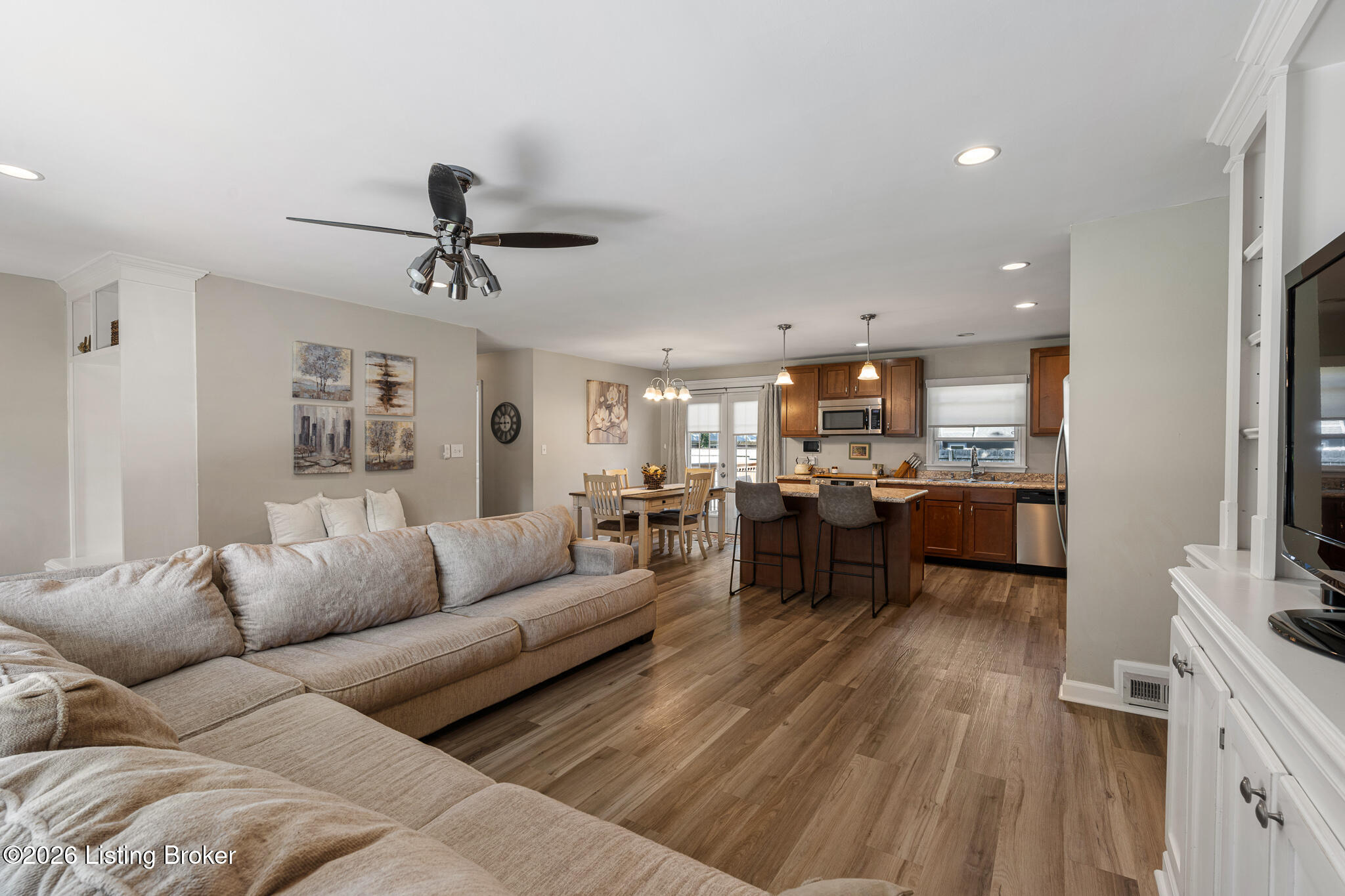 10 Cardwell Way