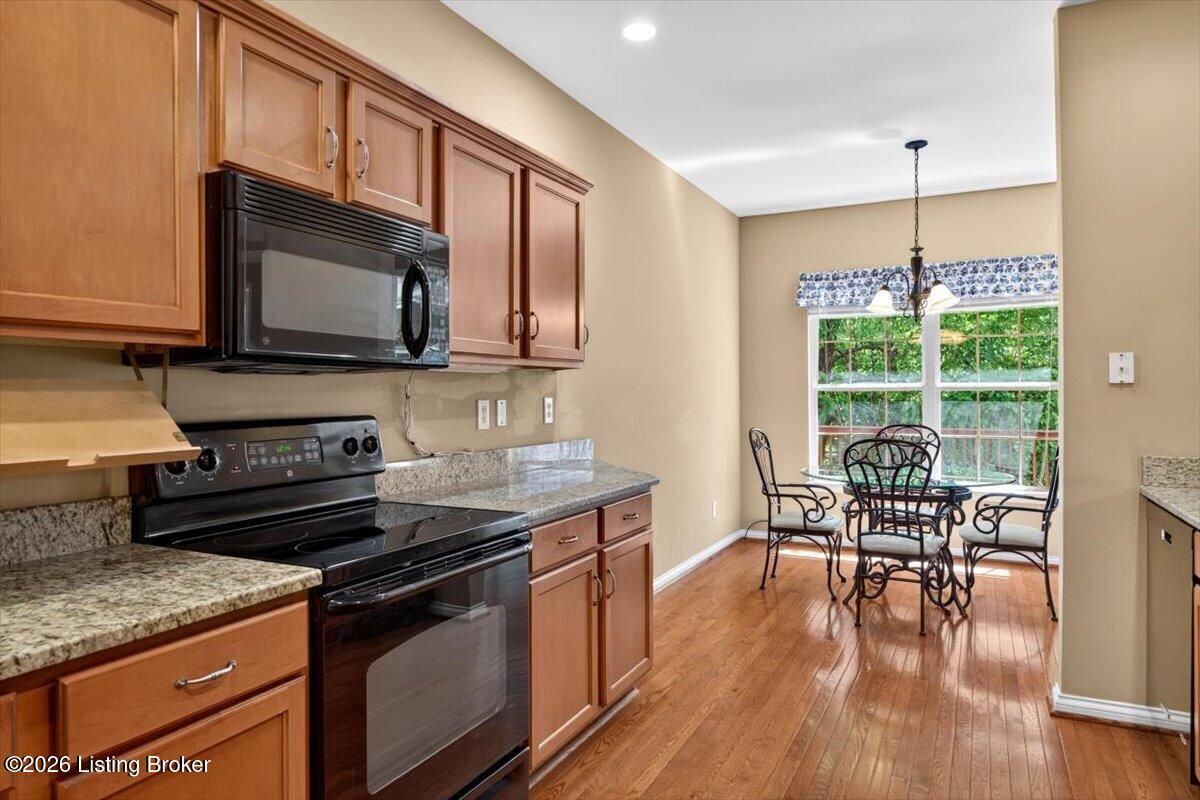 4111 Dolphin Rd