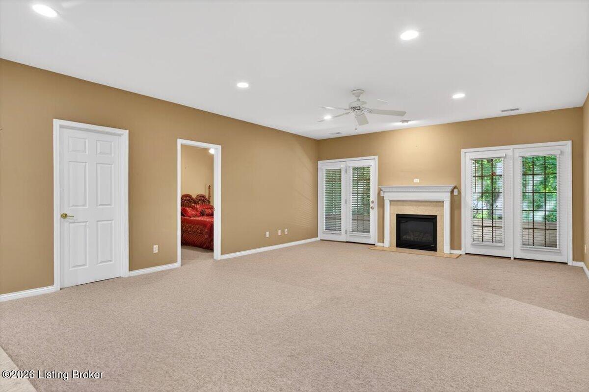 4111 Dolphin Rd