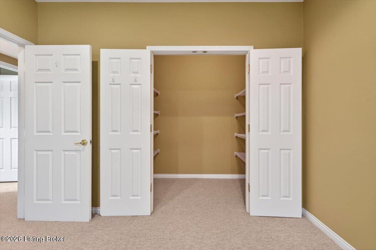 4111 Dolphin Rd