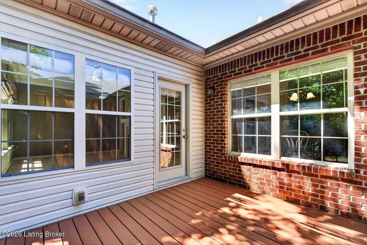 4111 Dolphin Rd