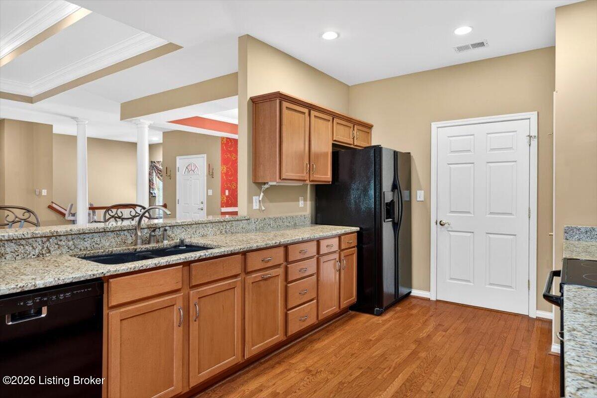 4111 Dolphin Rd
