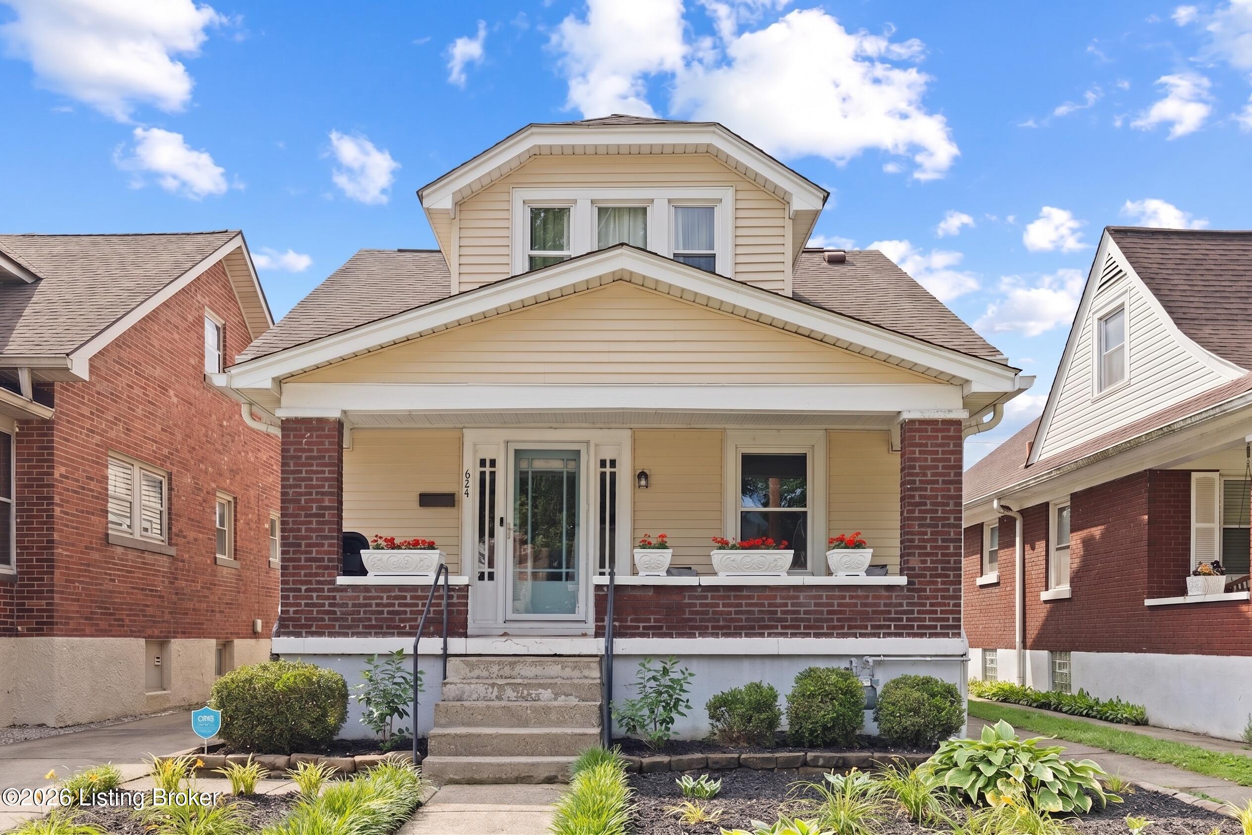 624 Ervay Ave