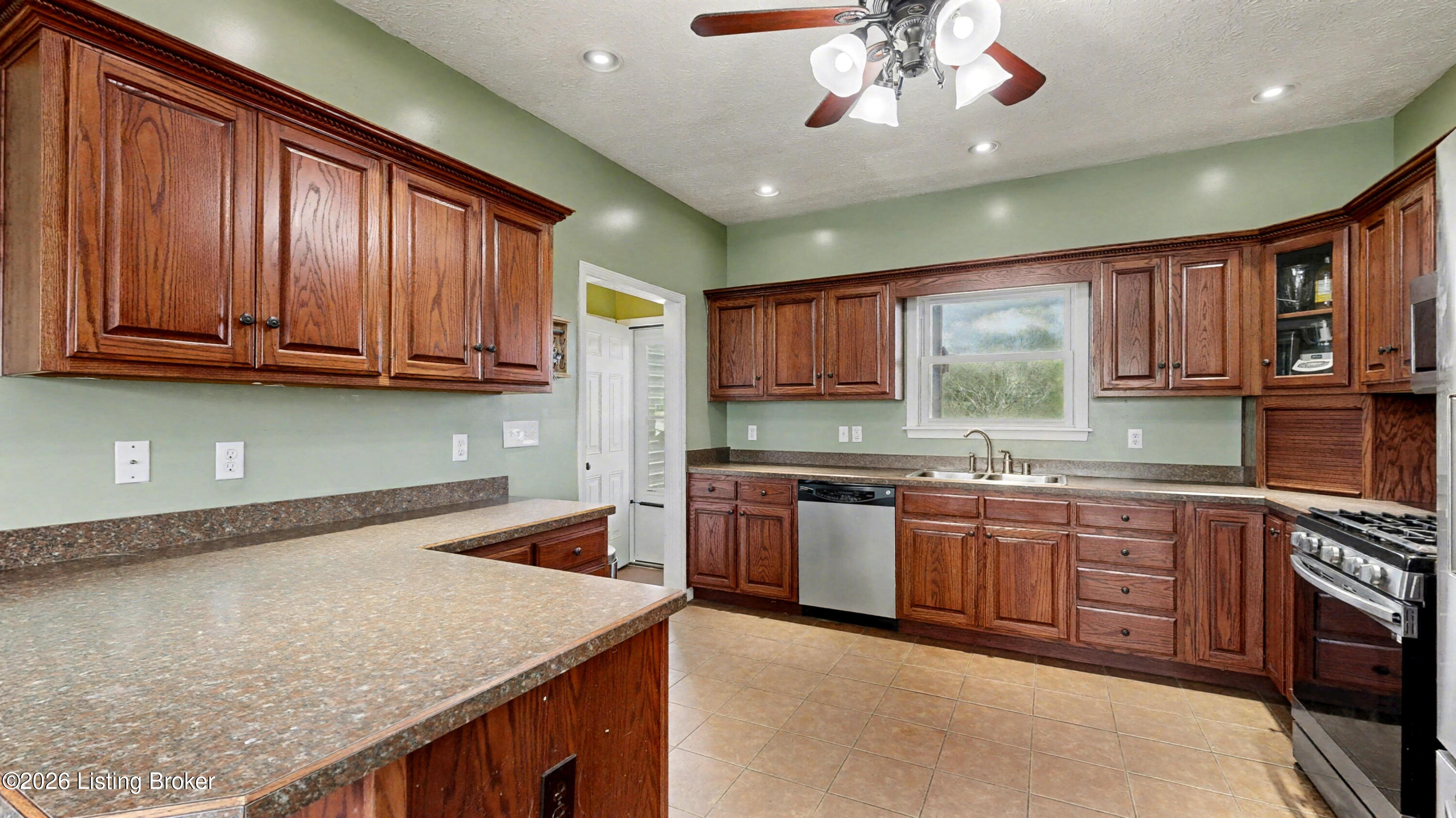 3334 Mt Washington Rd