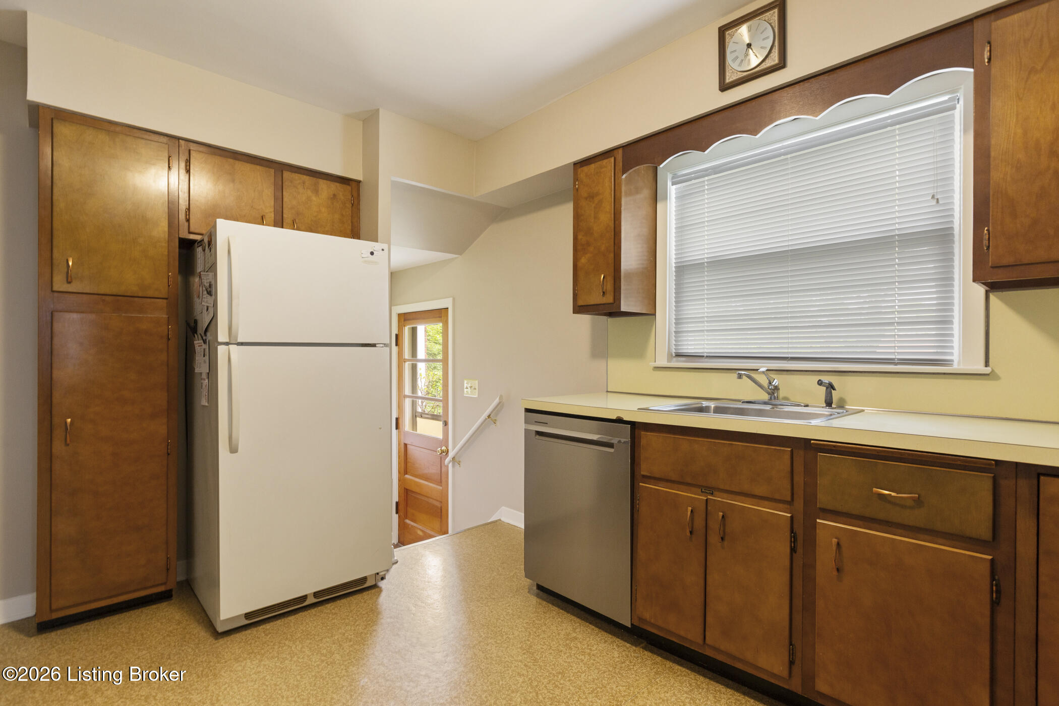 25 Hallsdale Dr