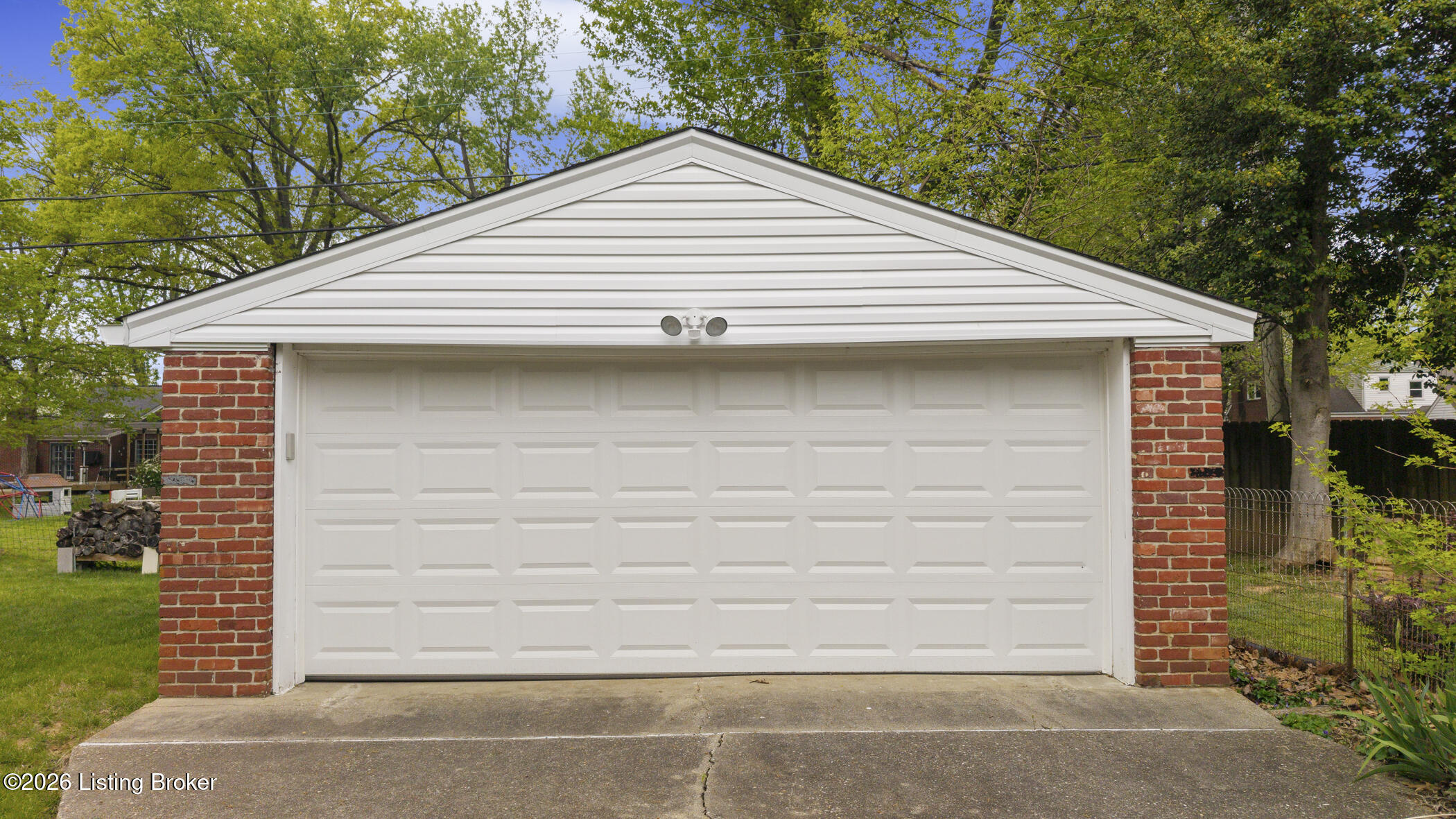 25 Hallsdale Dr