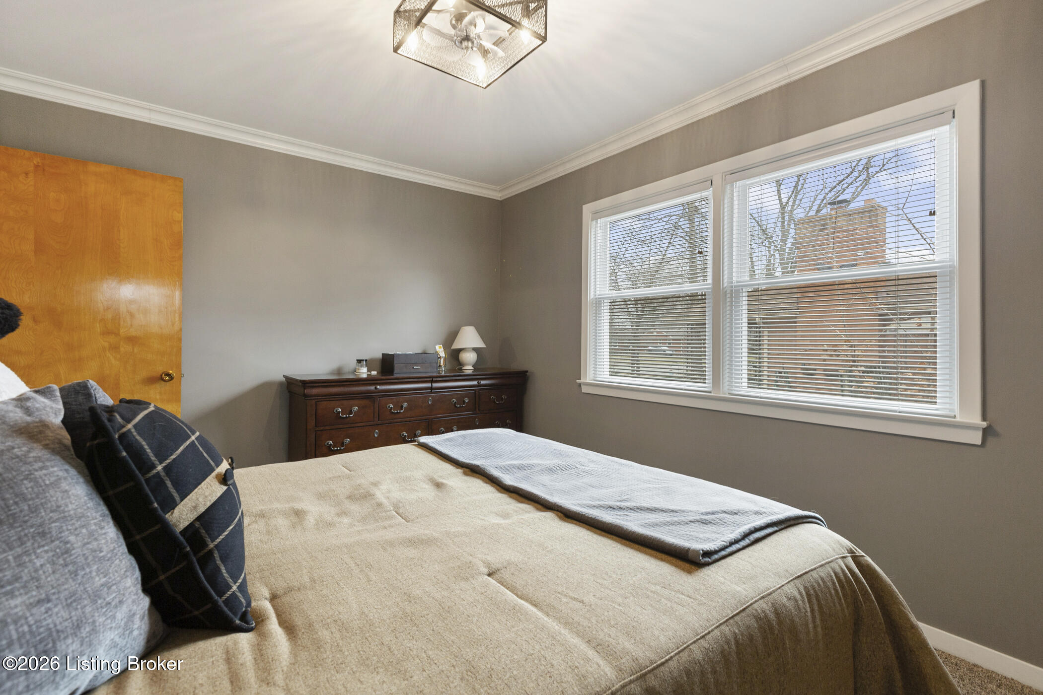25 Hallsdale Dr