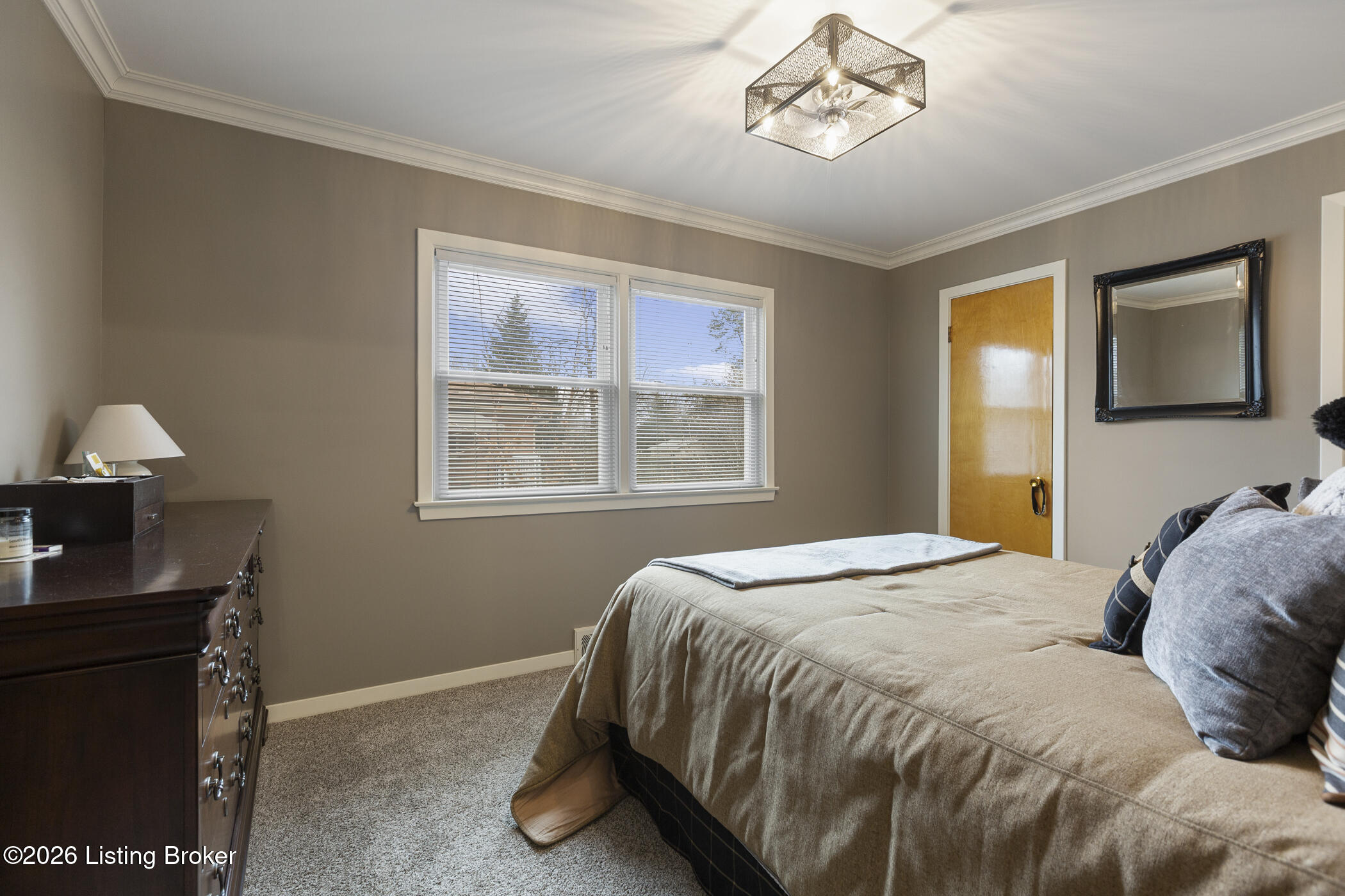 25 Hallsdale Dr