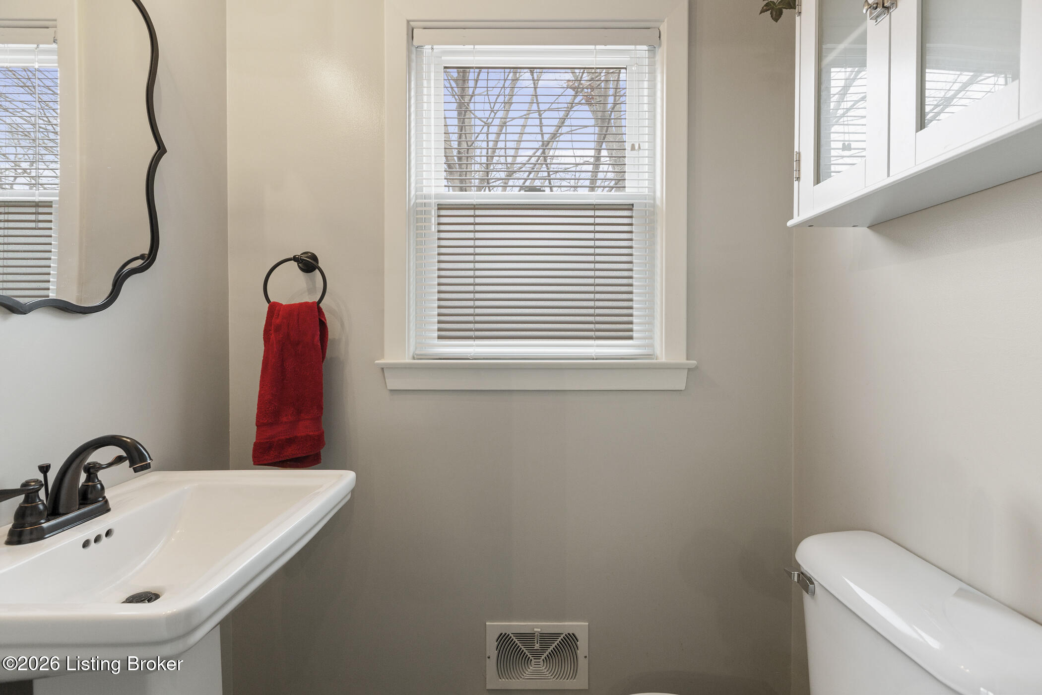 25 Hallsdale Dr
