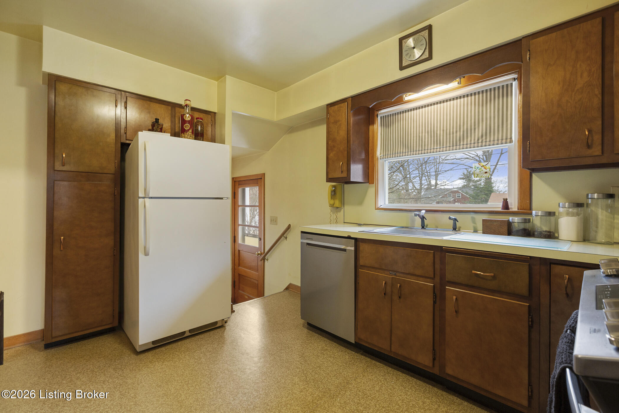 25 Hallsdale Dr