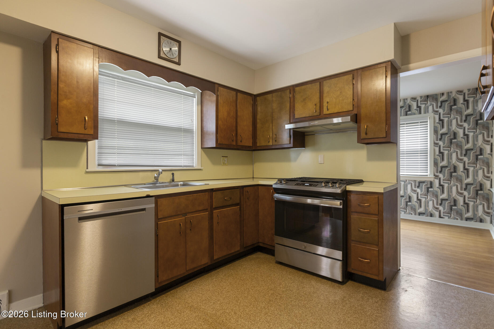 25 Hallsdale Dr