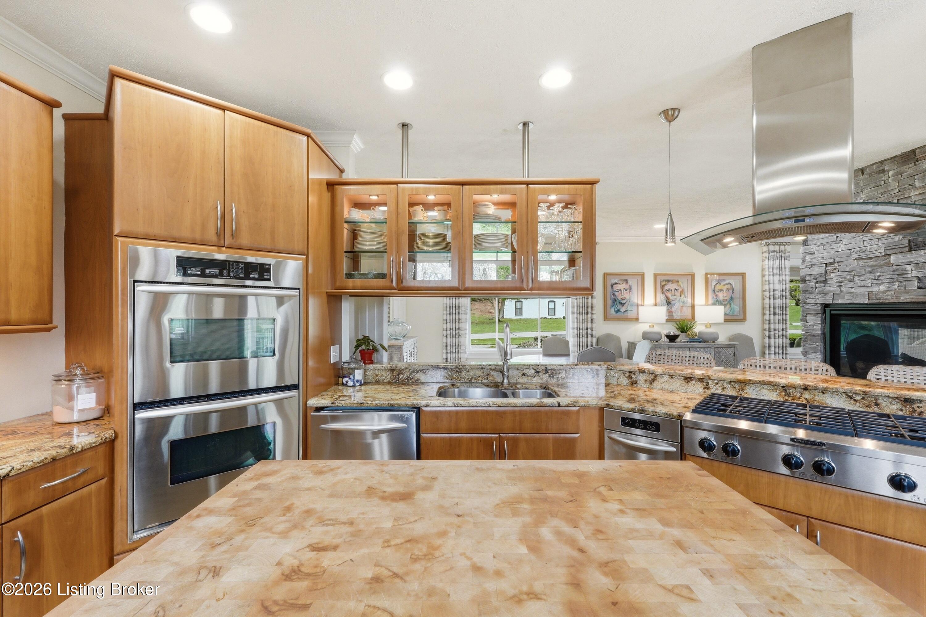 3419 Mt Rainier Dr