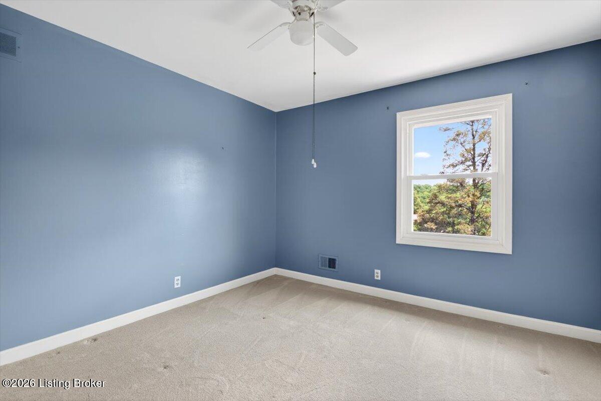 611 Lake Forest Pkwy