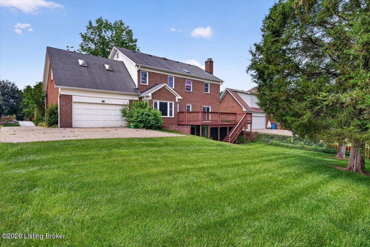 611 Lake Forest Pkwy