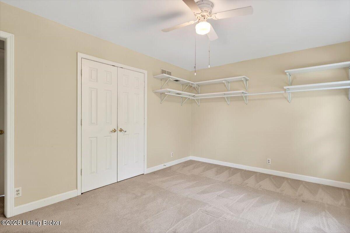 611 Lake Forest Pkwy