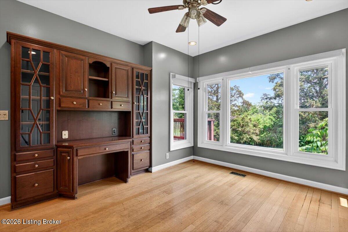 611 Lake Forest Pkwy