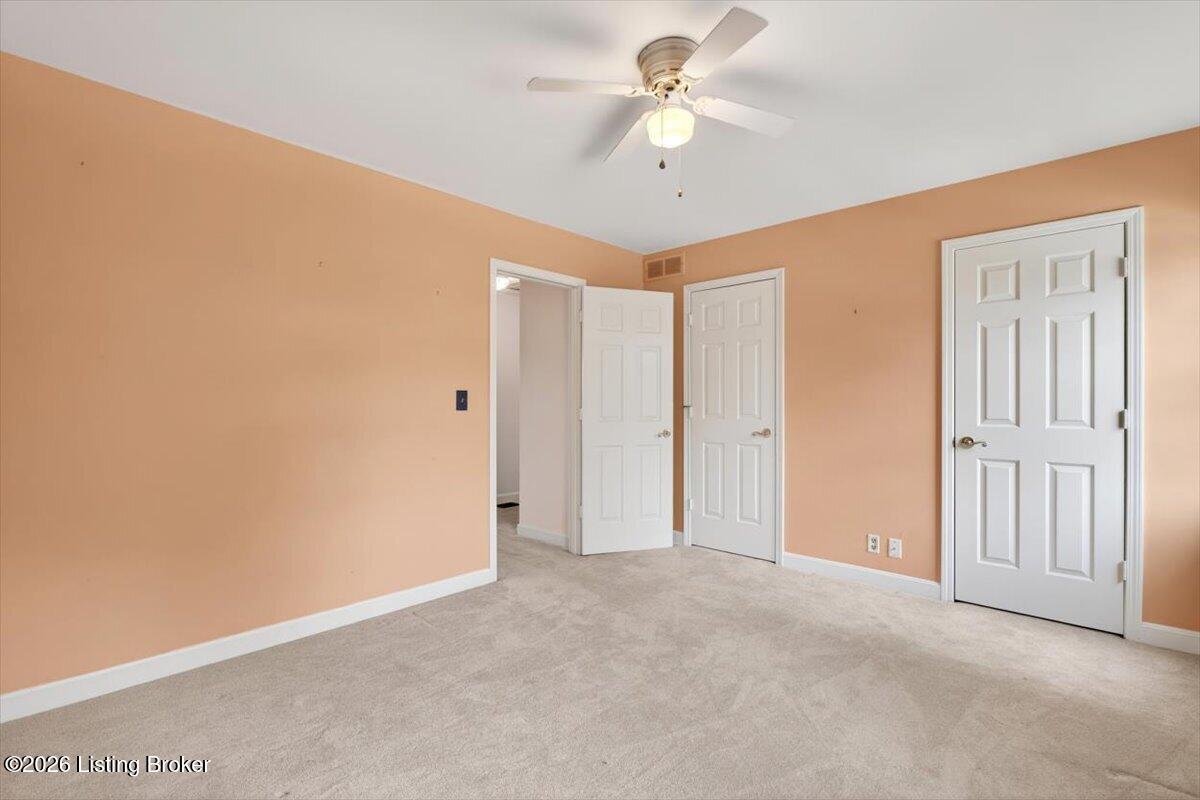611 Lake Forest Pkwy