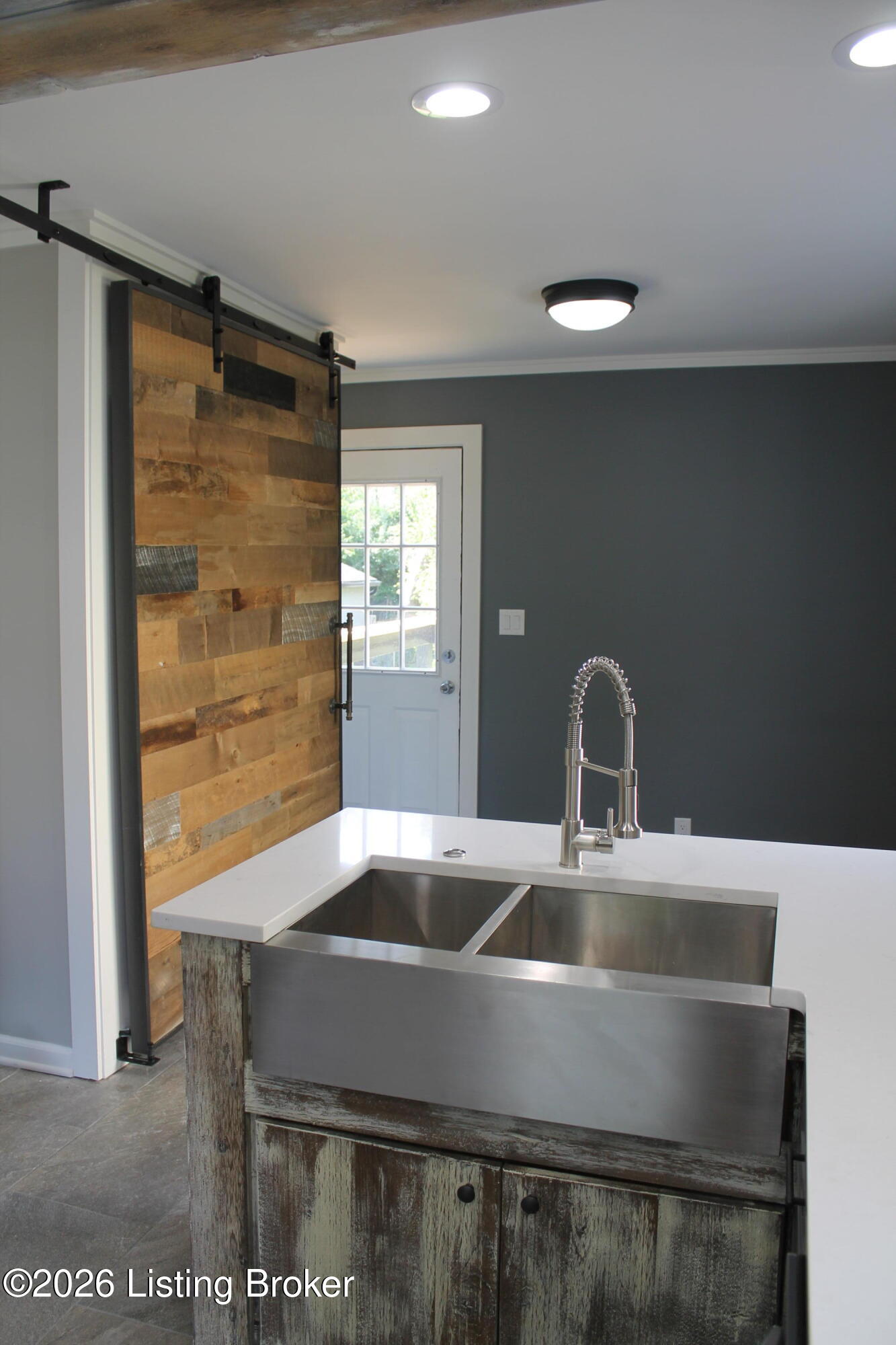 528 Harris Pl