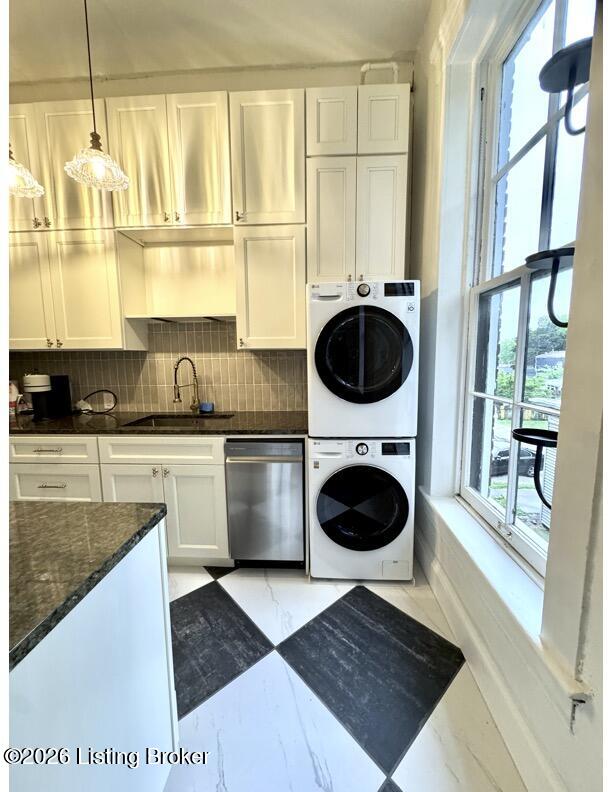 1080 Baxter Ave APT 3