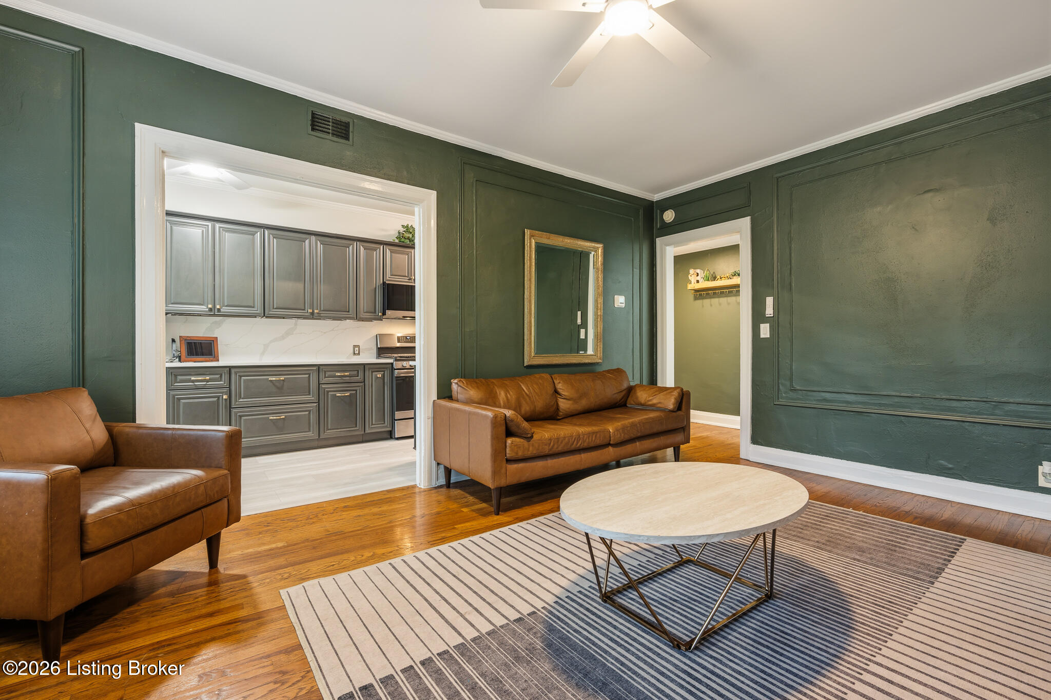 1360 Eastern Pkwy 8