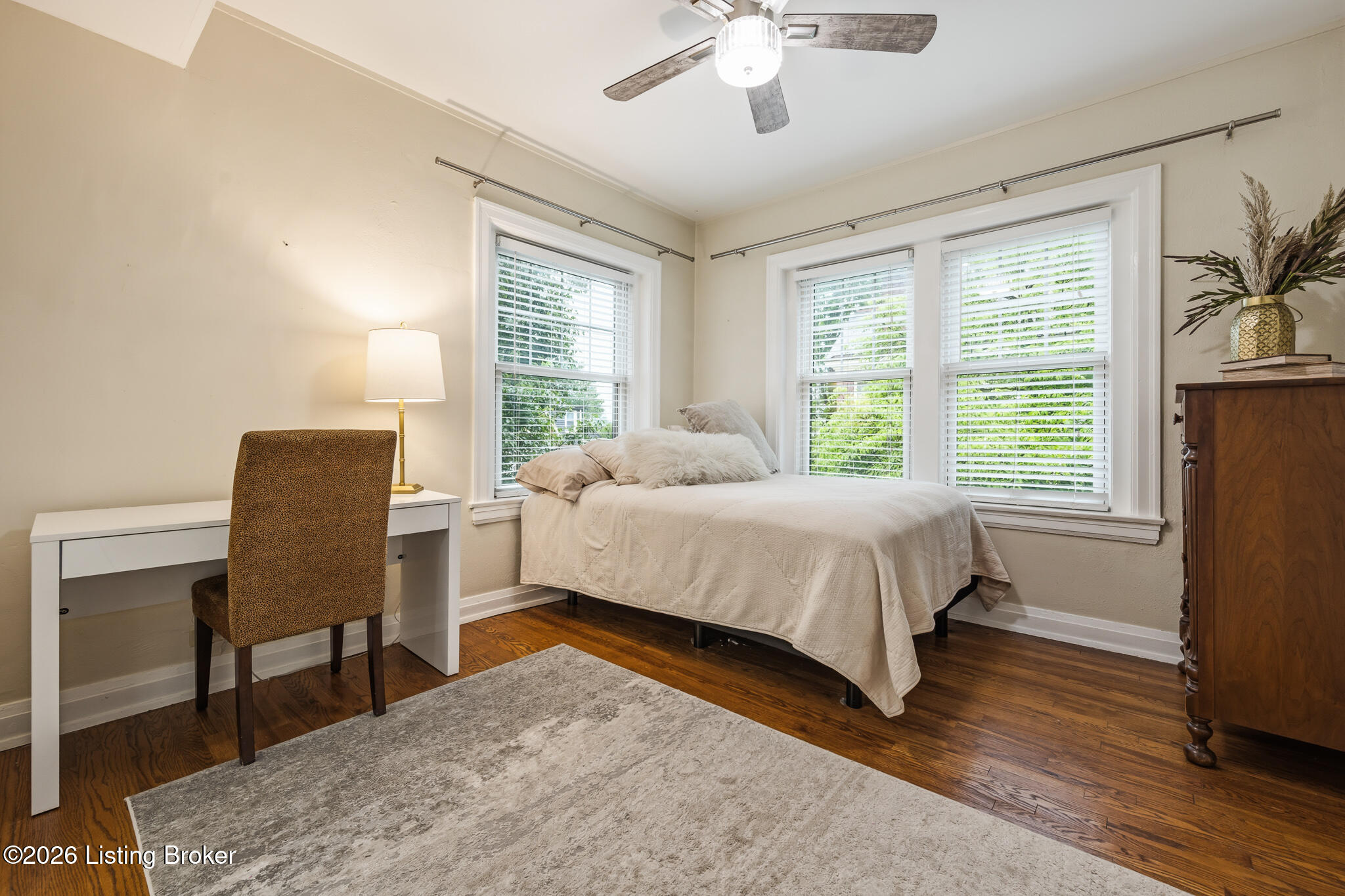 1360 Eastern Pkwy 8