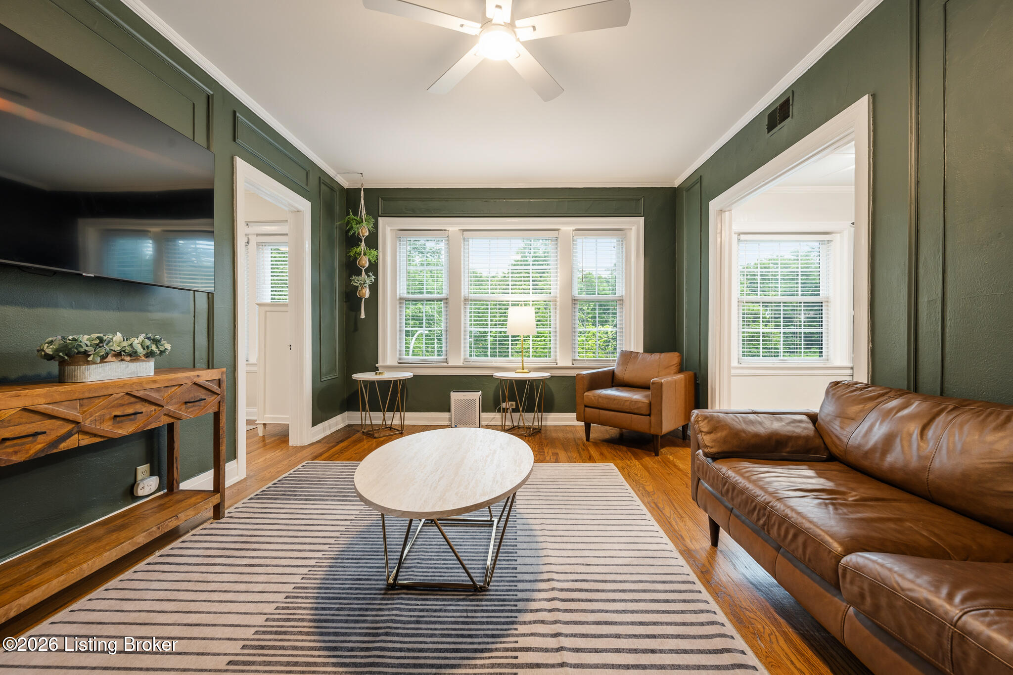 1360 Eastern Pkwy 8