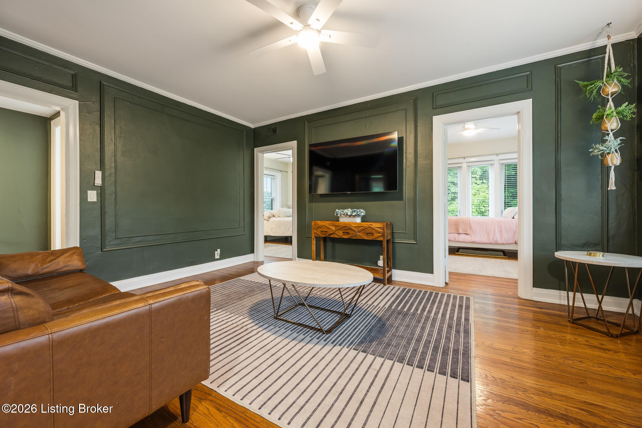 1360 Eastern Pkwy 8